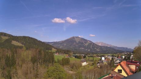 Blick auf die Gemeindealpe und auf den Ötscher