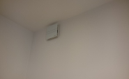 Neuer Rohrlüfter an der Decke